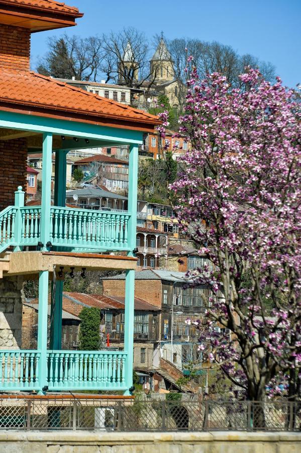 Hotel Magnolia In The City Centre Koutaïssi Extérieur photo