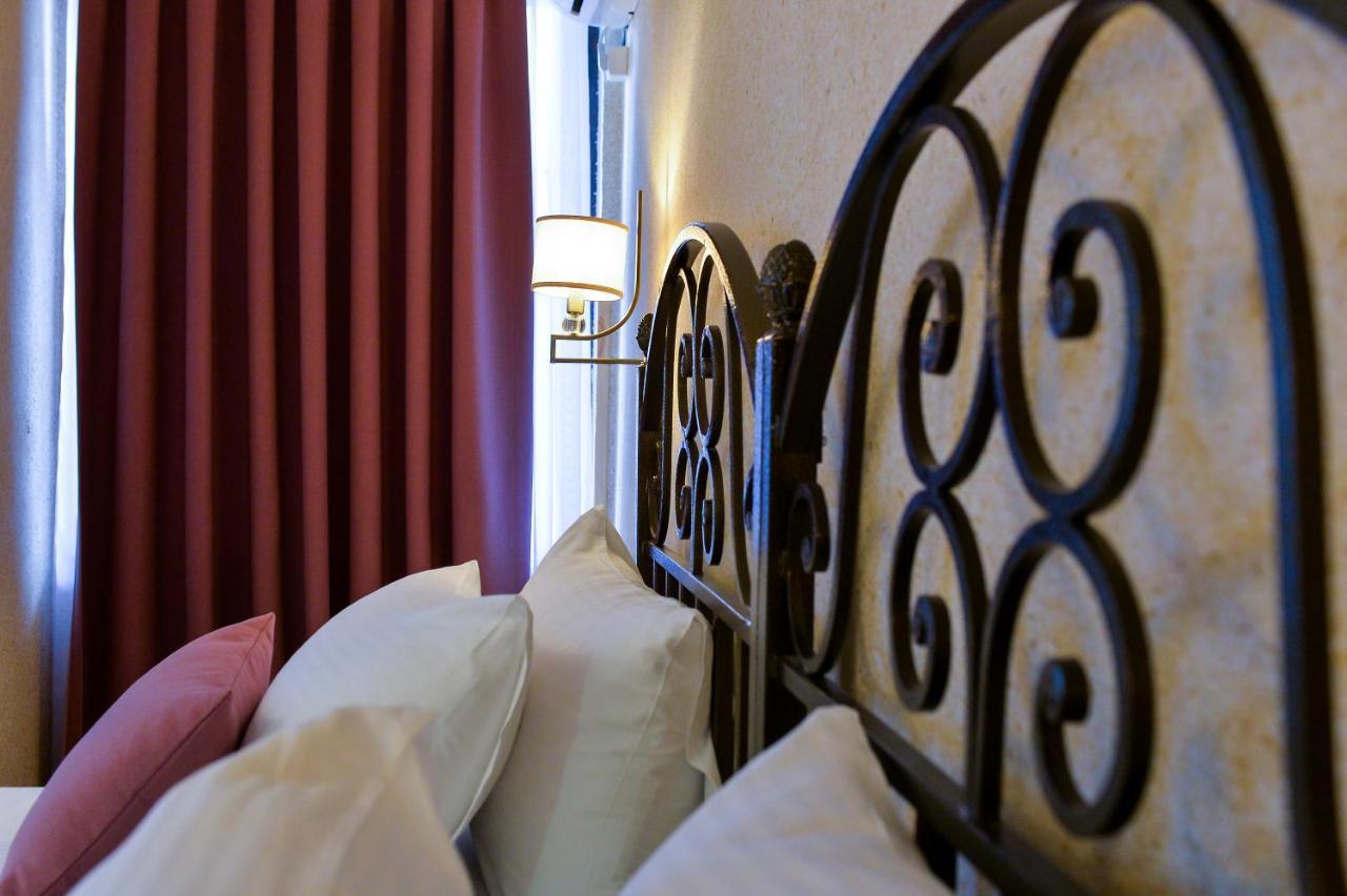 Hotel Magnolia In The City Centre Koutaïssi Extérieur photo