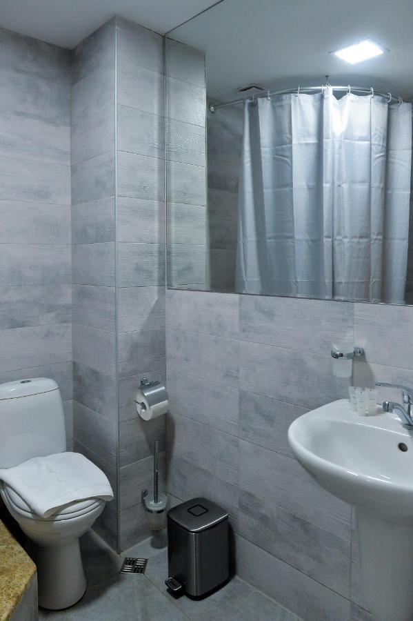 Hotel Magnolia In The City Centre Koutaïssi Extérieur photo