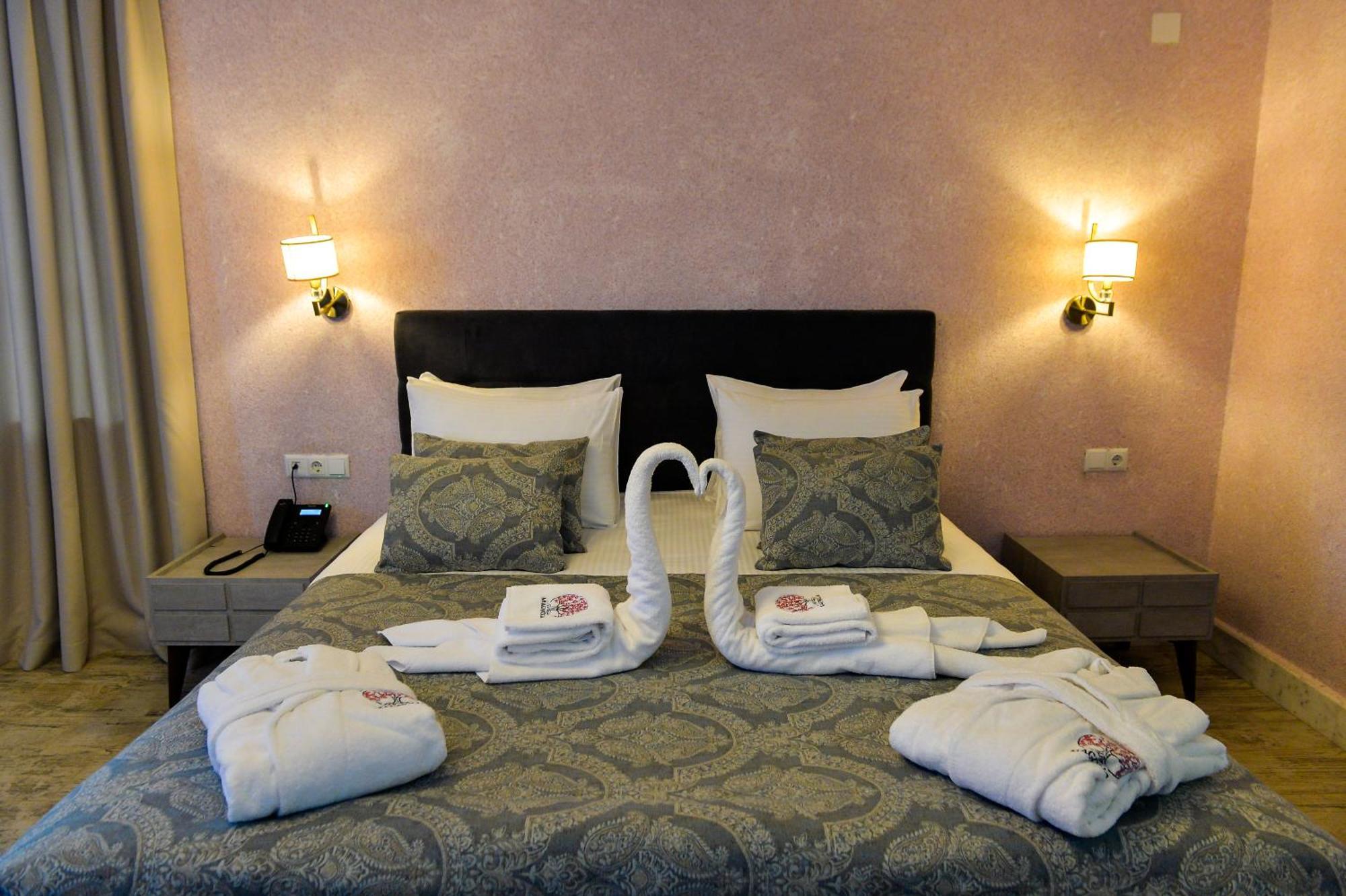 Hotel Magnolia In The City Centre Koutaïssi Extérieur photo